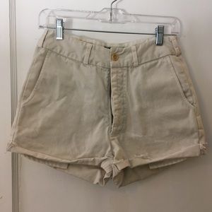 IMOGENE + WILLIE KHAKI SHORTS